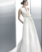 Piękna hiszpańska suknia JESUS PEIRO model 2012